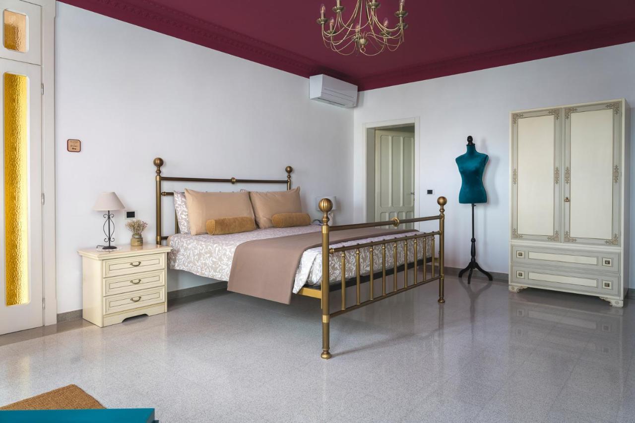 B&B Villa Ebe ซานตาคันเจโล ดิ โรมาญญา ภายนอก รูปภาพ